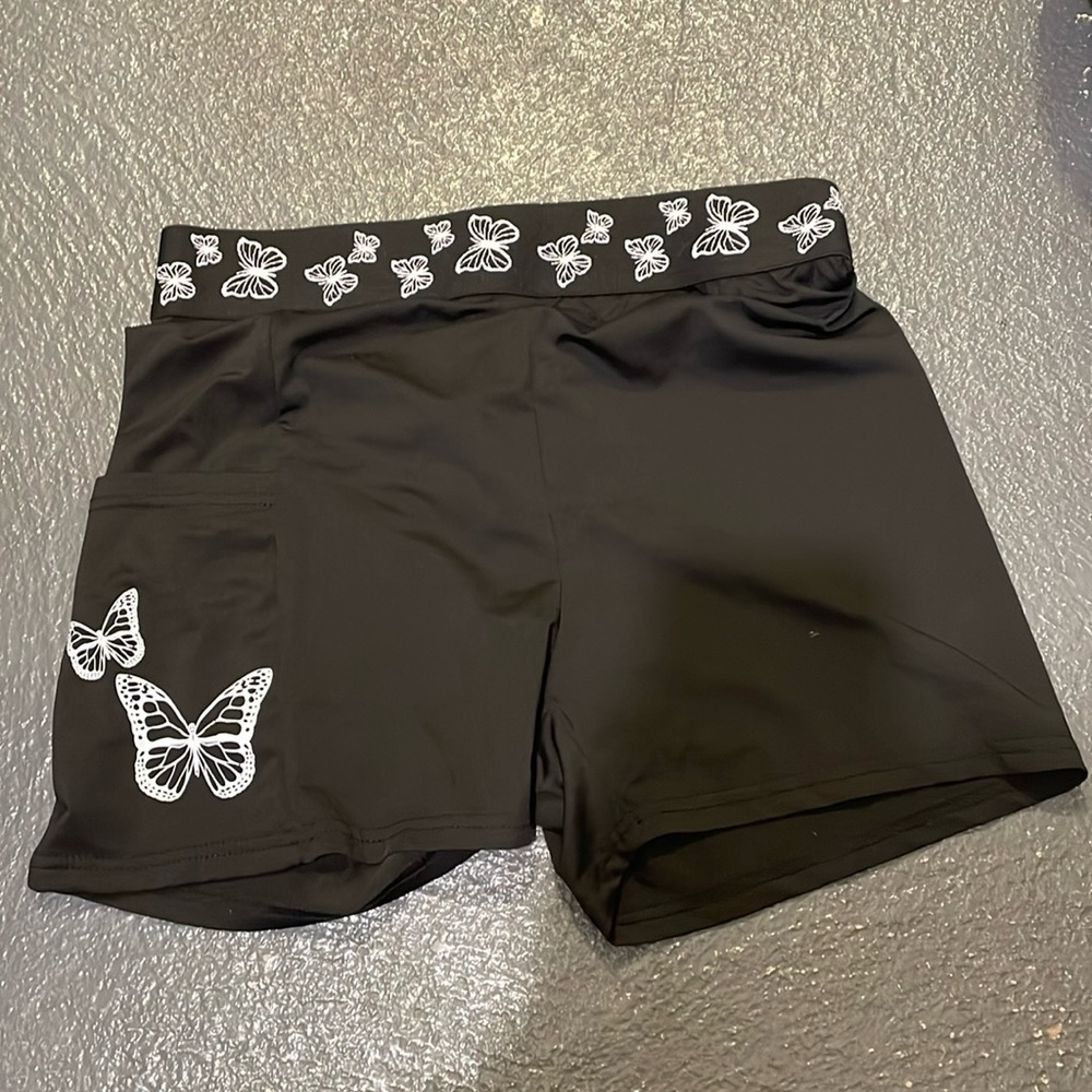 Romwe butterfly shorts
